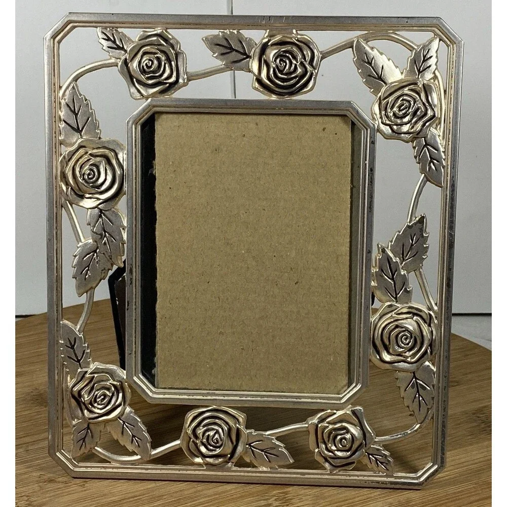 Victorian Style Picture Frame 7.5”x6.5” ( Pic 3.5”x4,5”)